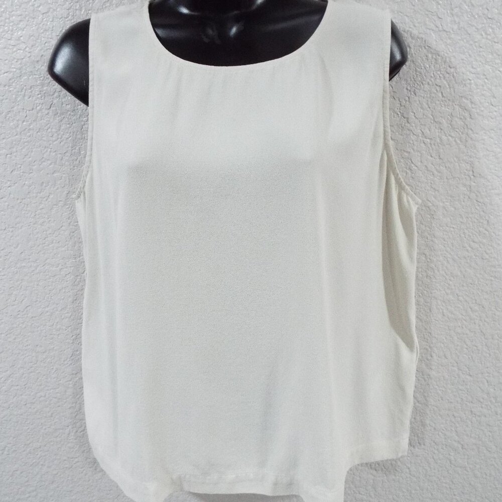 EILEEN FISHER Bone 100% Silk Sleeveless Tank Top Button Closure Back Size Medium